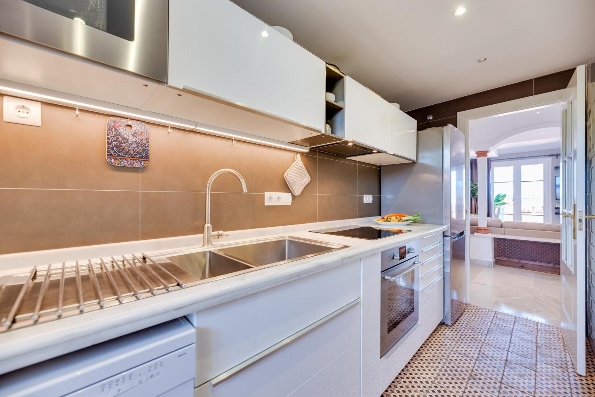 Appartement Elegant 2 Bdrm Penthouse With Bbq And Pools