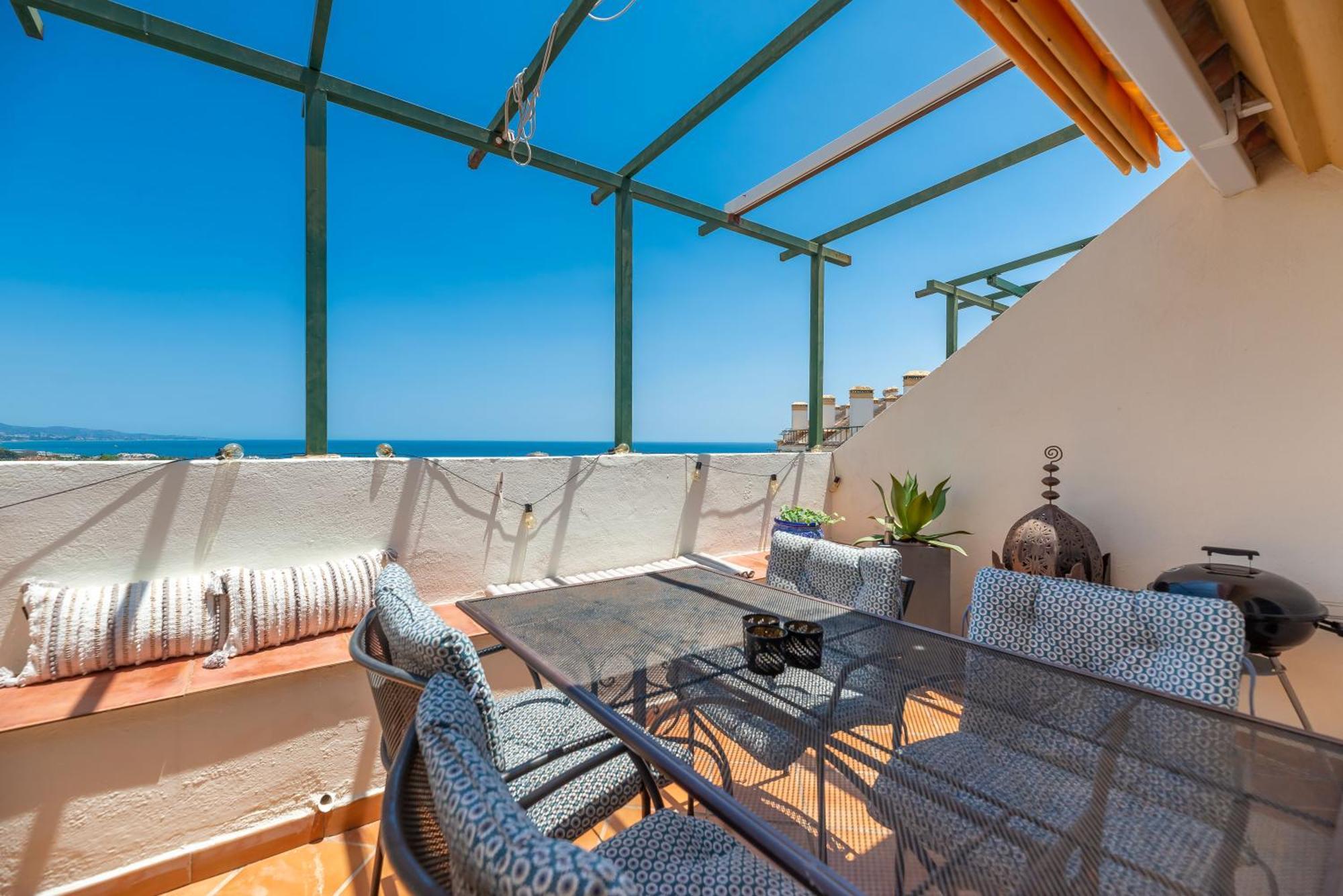 Elegant 2 Bdrm Penthouse With Bbq And Pools Appartement Marbella